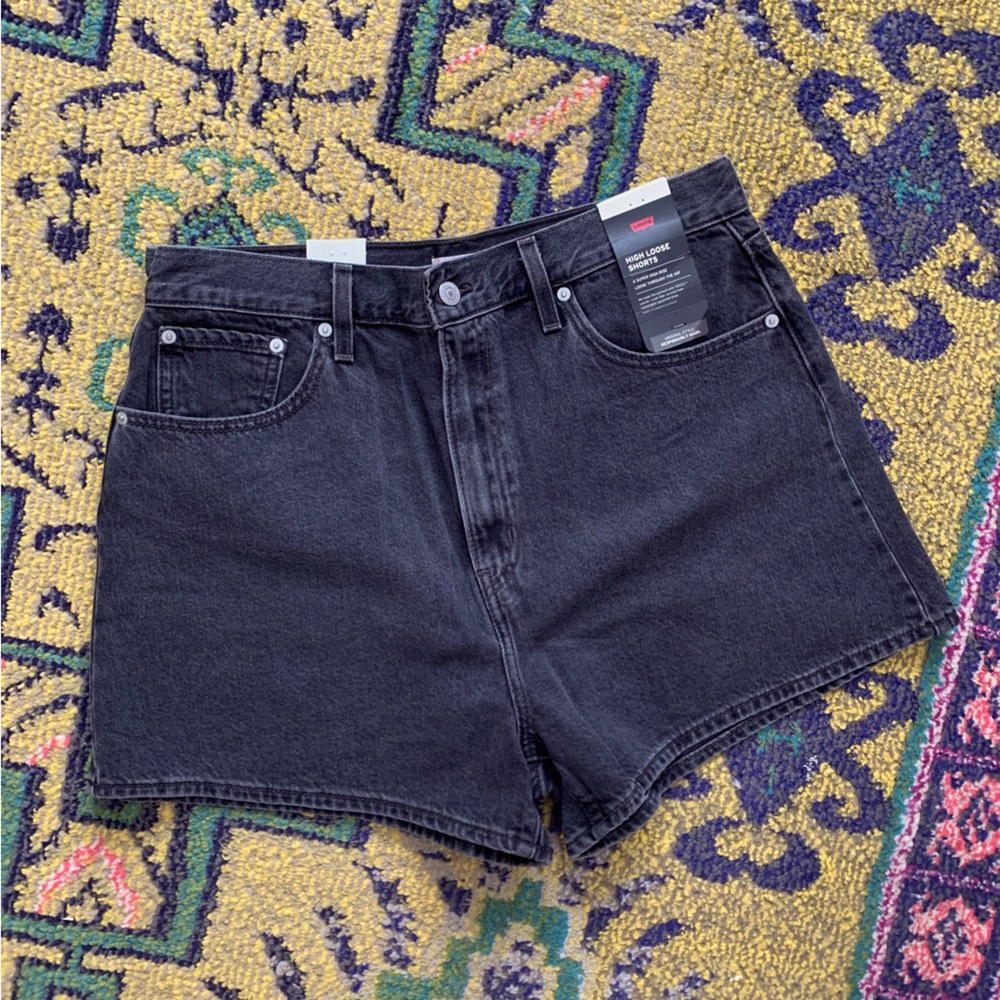 NWT Levis High Loose Shorts